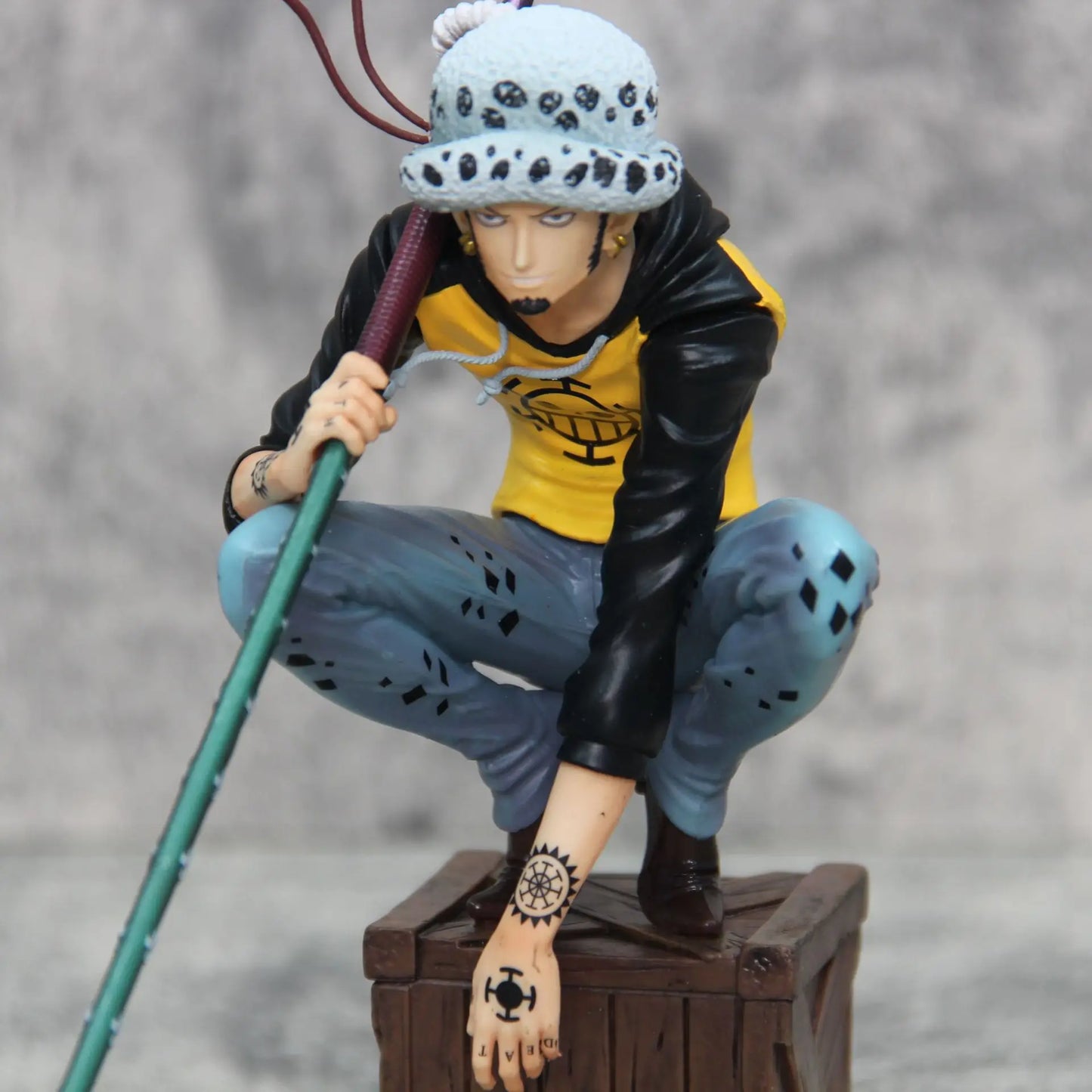 Bandai Anime Figure Trafalgar D. Water Law - The Surgeon of Death!