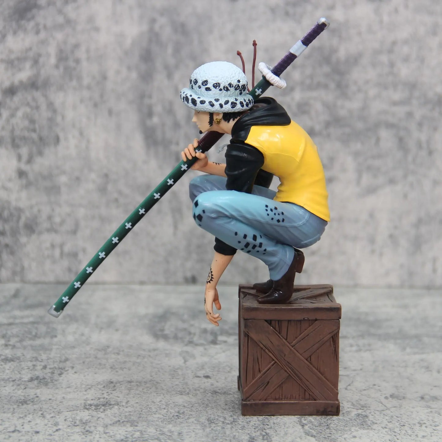 Bandai Anime Figure Trafalgar D. Water Law - The Surgeon of Death!