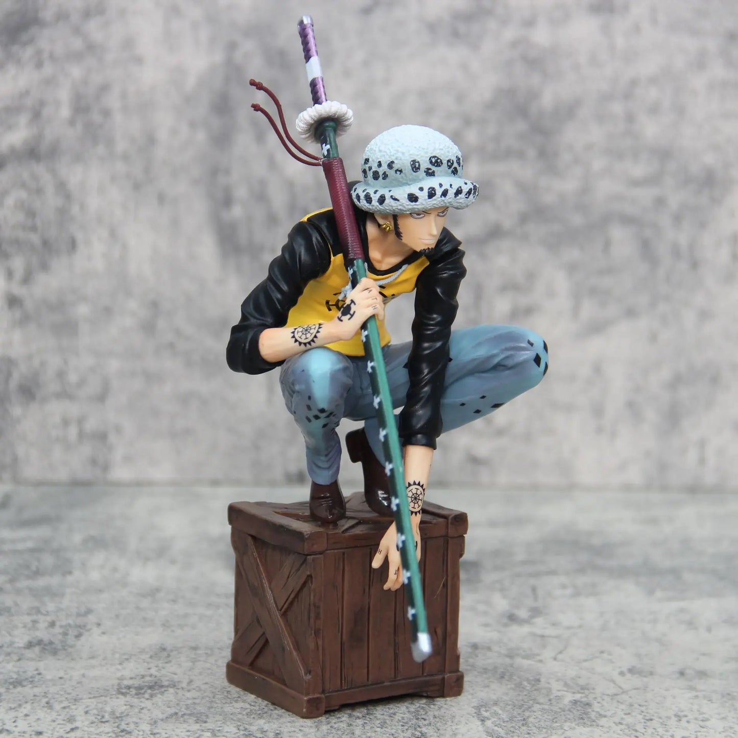 Bandai Anime Figure Trafalgar D. Water Law - The Surgeon of Death!